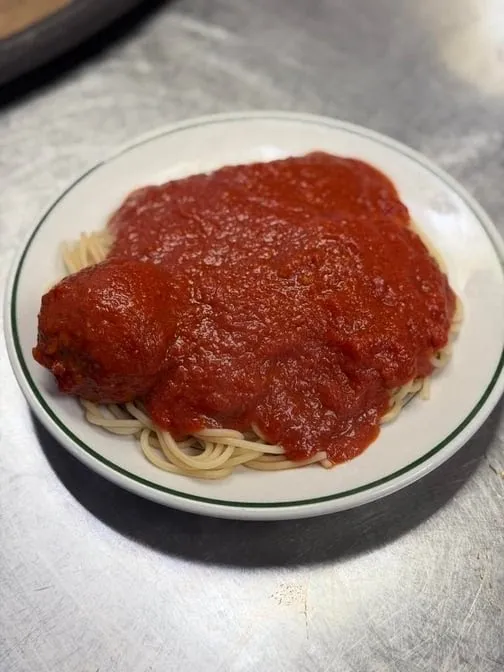 Breaded Veal Parmesan w Spaghetti