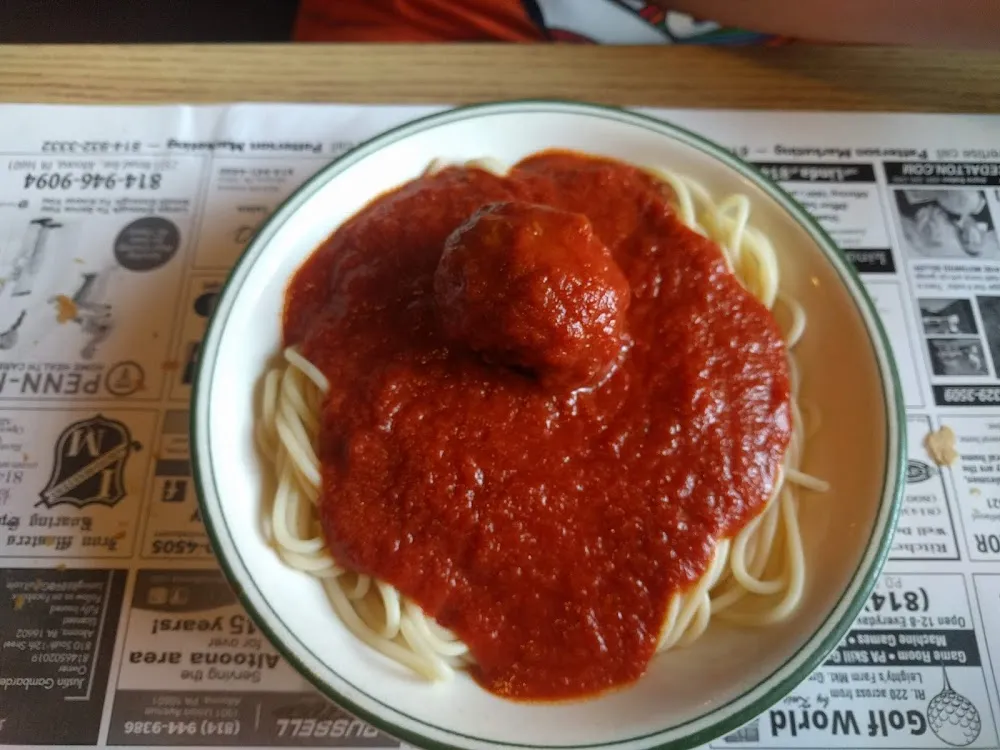 Children Spaghetti w Meatball