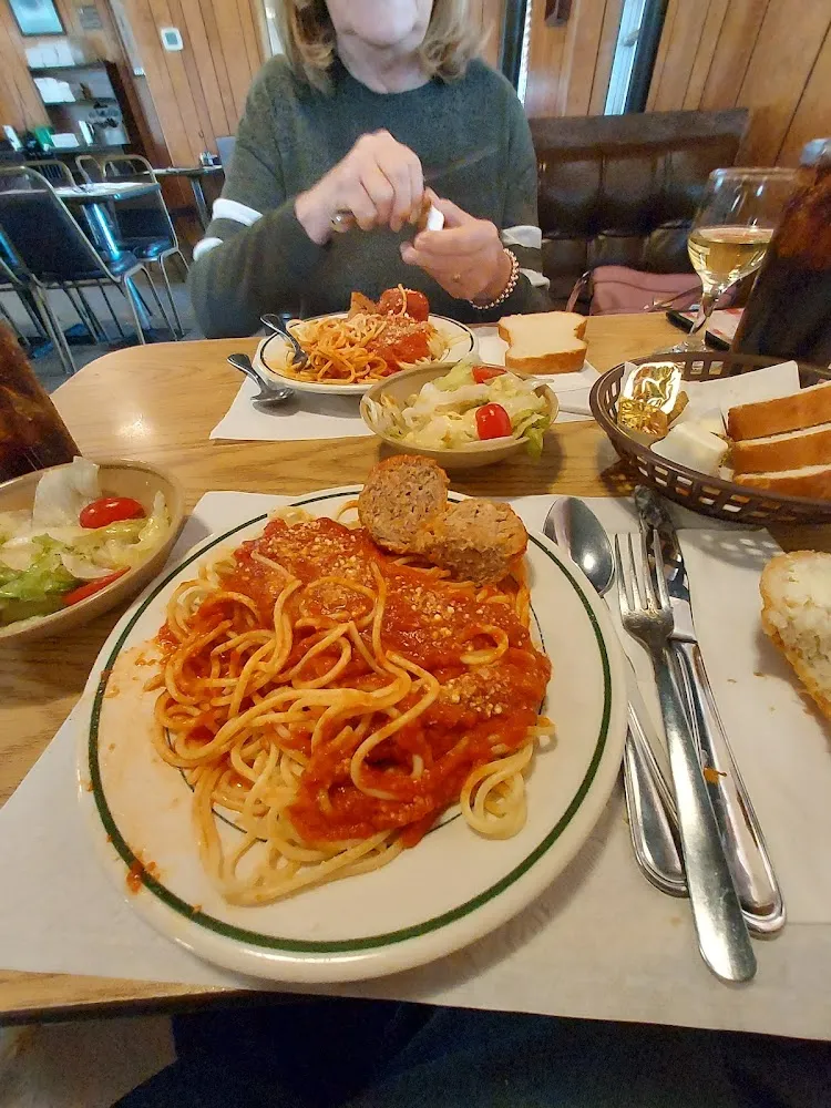 Lunch Special Spaghetti and Meatballs